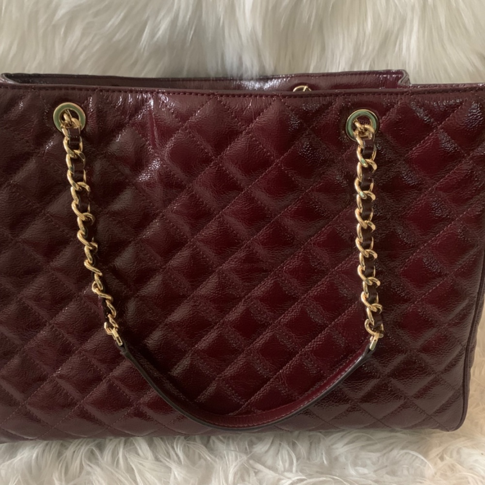Michael Kors Medium Tote - Picture 5 of 9